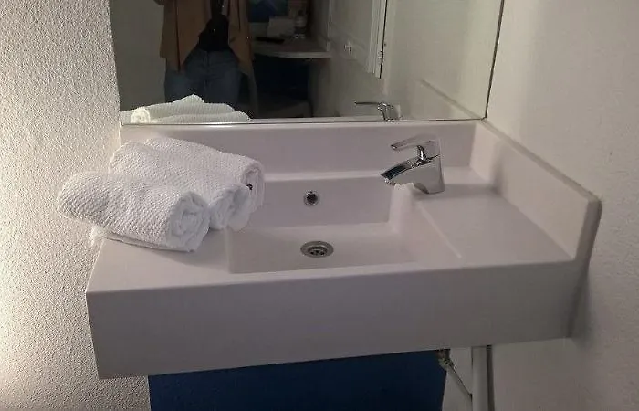 F1 Nantes Sud Aeroport Hotel