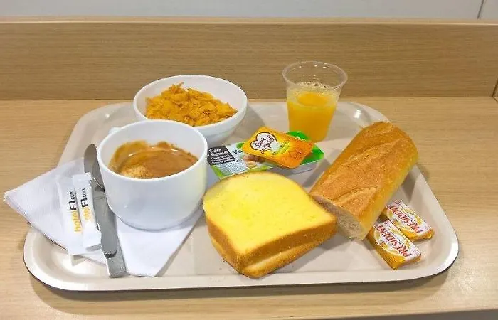 F1 Nantes Sud Aeroport Hotel 3*